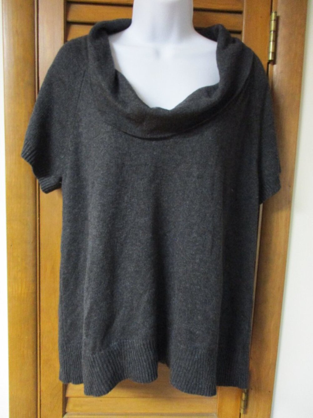 Women's Coldwater Creek, Short Sleeve Sweater, Large